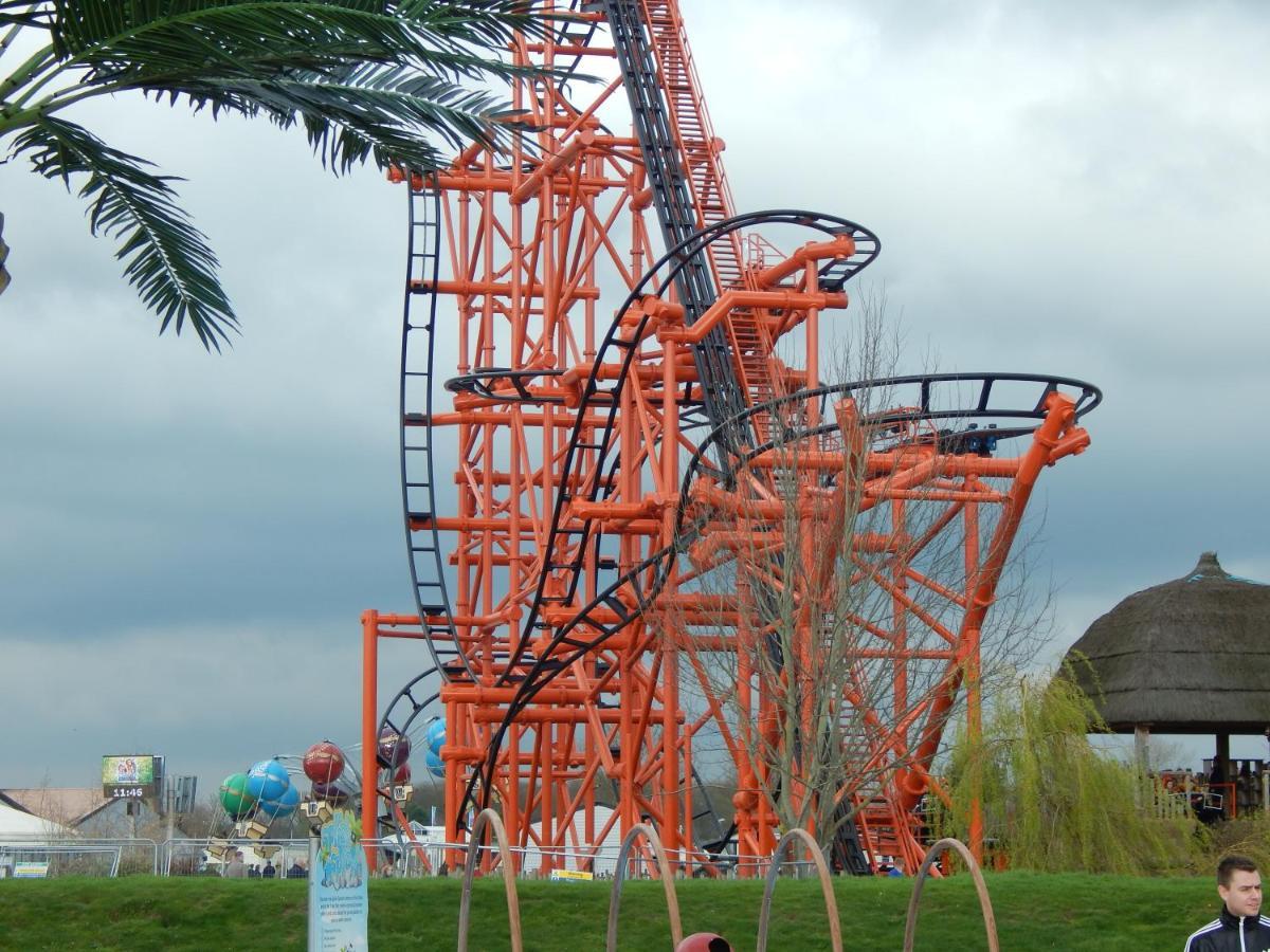 Flamingo Land - Cedar Wood Cw49 Hotel Kirby Misperton Bagian luar foto
