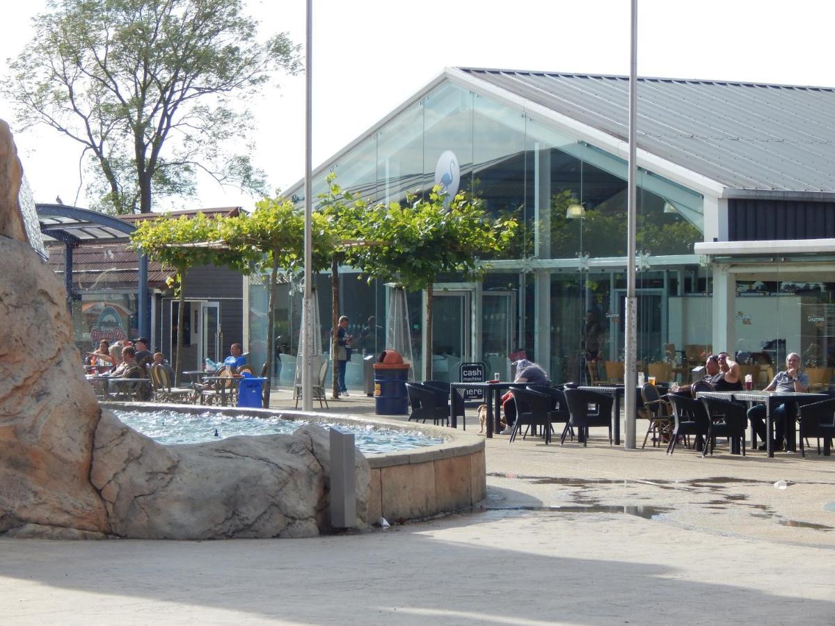 Flamingo Land - Cedar Wood Cw49 Hotel Kirby Misperton Bagian luar foto